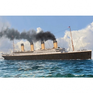 1/700 Titanic