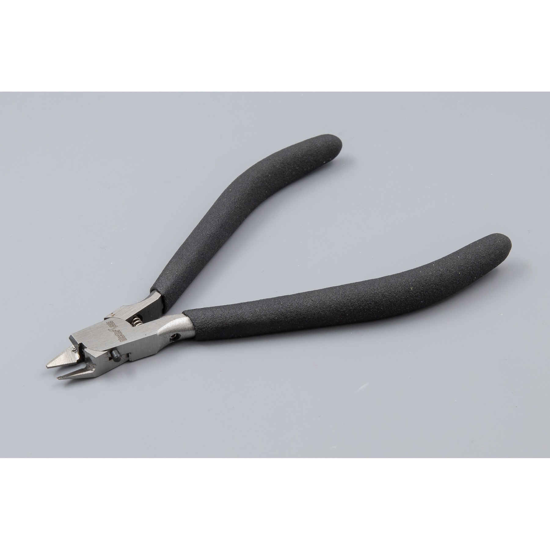 트럼페터 편날 니퍼