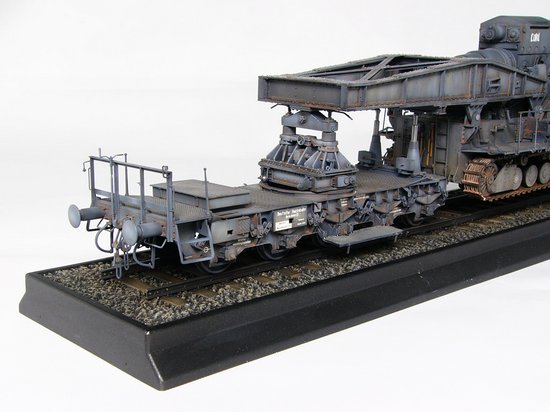 1/35 Morser Karl-Gerat 040-041 on railway transport carrier (수송열차 포함)