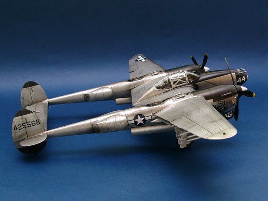 1/32 Lockheed P-38L-5-LO Lightning