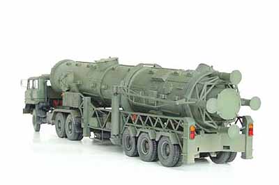 1/35 Chinese DF-21 Ballistic missile launcher