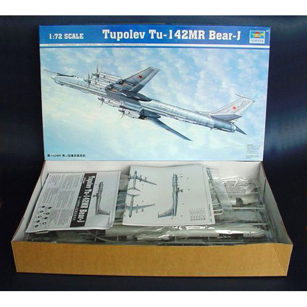 1/72 Tupolev Tu-142MR Bear- J
